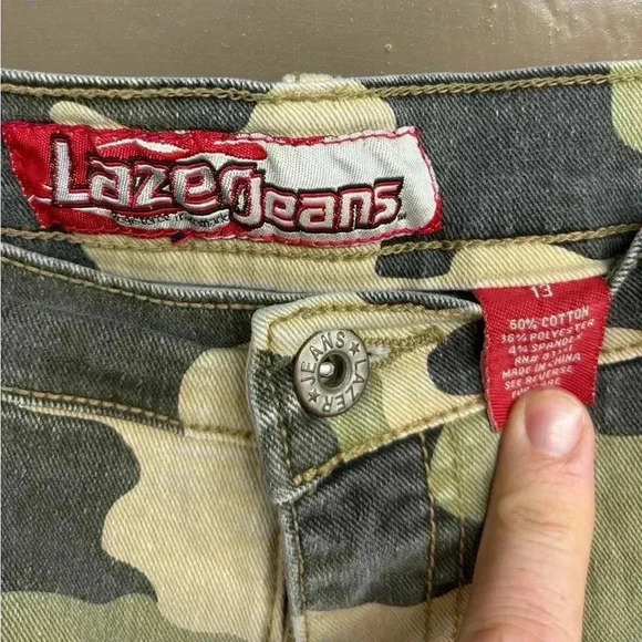 Y2K camo denim flared jeans with cargo pockets - Picture 2 of 8
